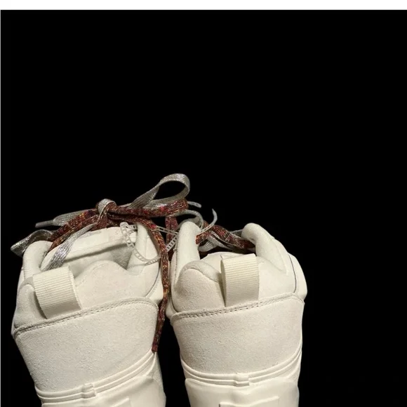 NWOT VAN’S White Platform Sneakers with Multicolor Laces Women’s Size 8 - Picture 4 of 4